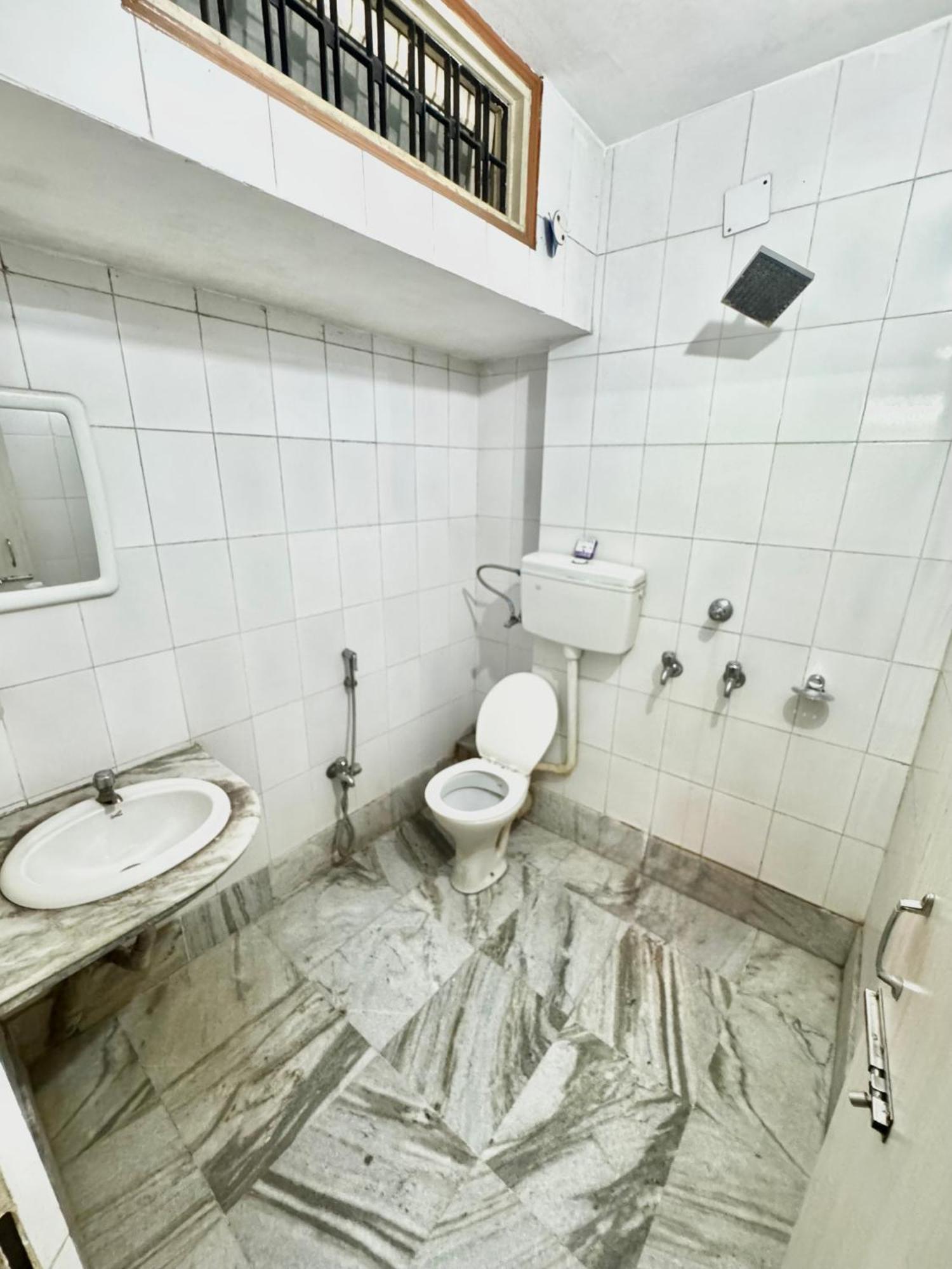 Hotel B K R Guwahati Dış mekan fotoğraf
