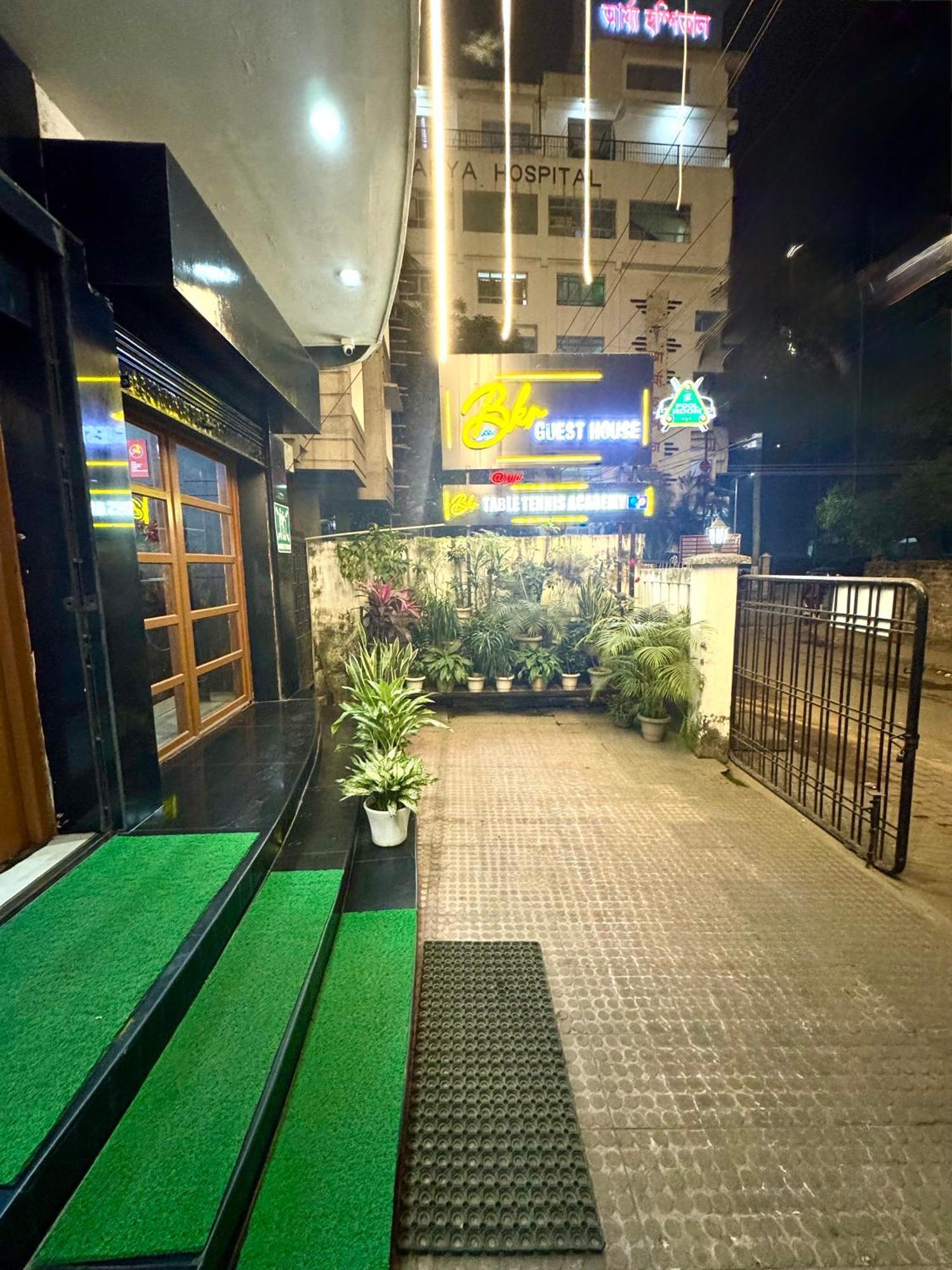 Hotel B K R Guwahati Dış mekan fotoğraf